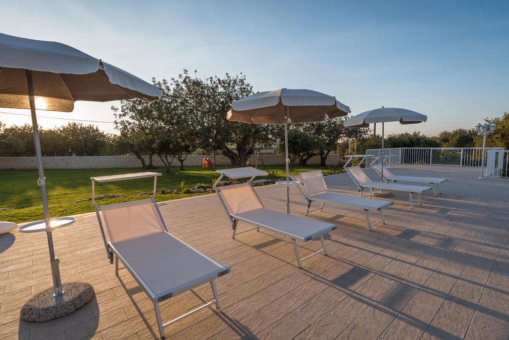 Il Giardino Dei Frangipani Apartman Santa Croce Camerina Kültér fotó