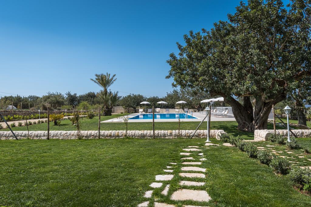 Il Giardino Dei Frangipani Apartman Santa Croce Camerina Kültér fotó