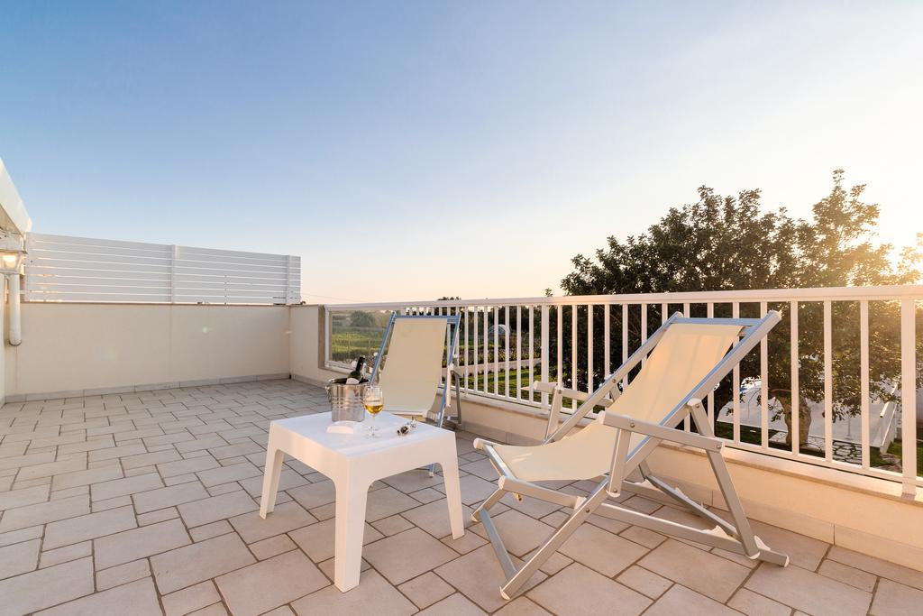 Il Giardino Dei Frangipani Apartman Santa Croce Camerina Kültér fotó