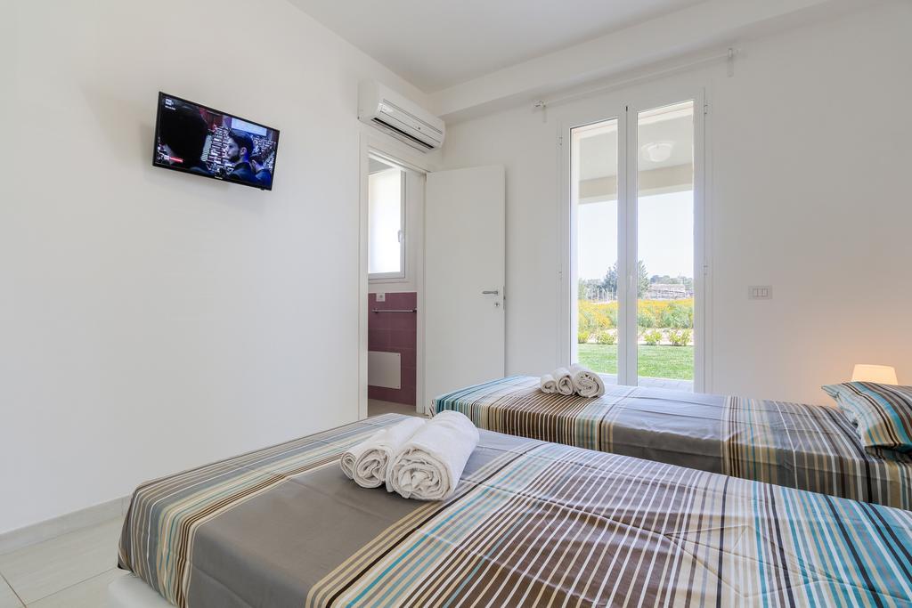 Il Giardino Dei Frangipani Apartman Santa Croce Camerina Kültér fotó
