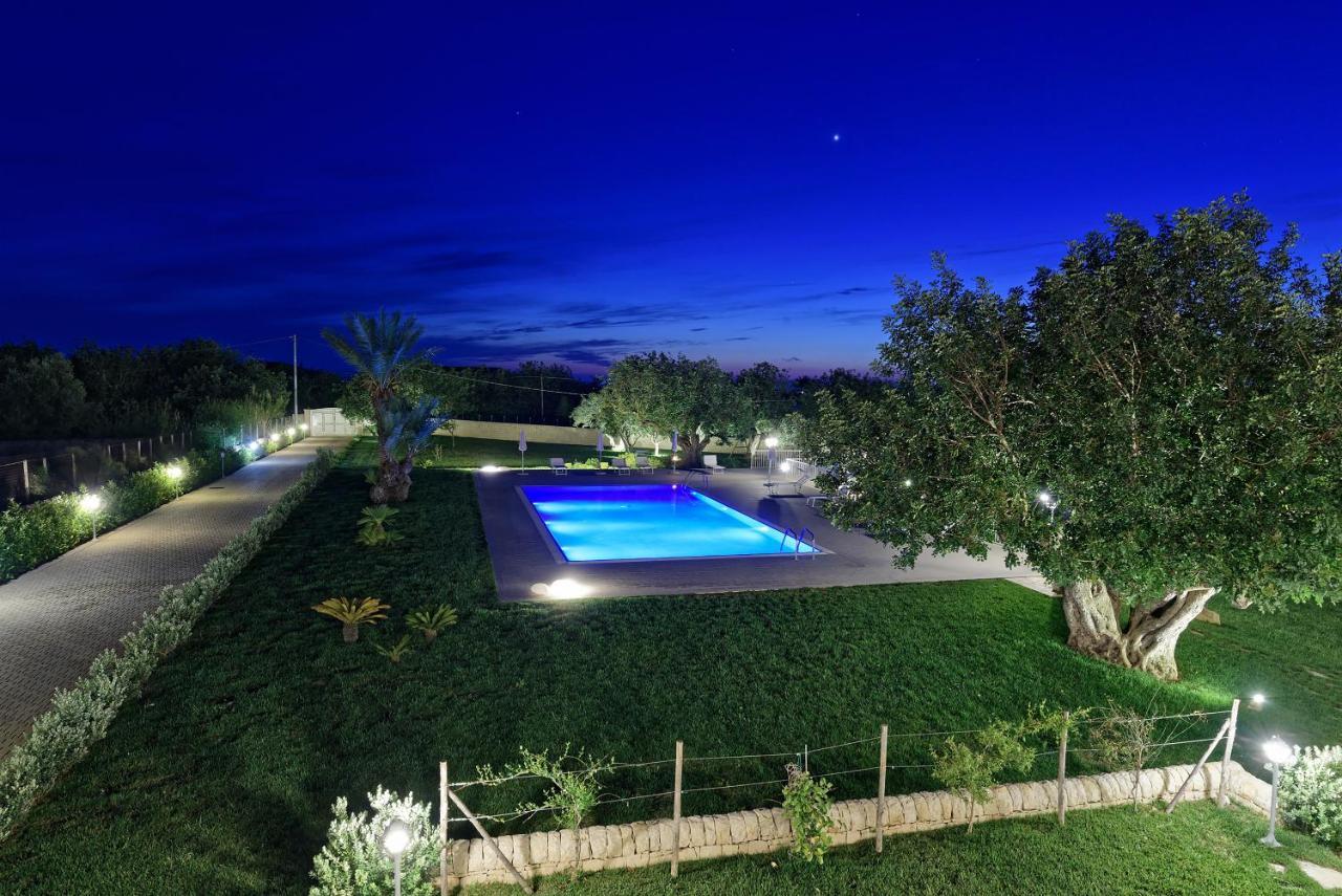 Il Giardino Dei Frangipani Apartman Santa Croce Camerina Kültér fotó